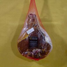 Prosciutto di montagna intero disossato