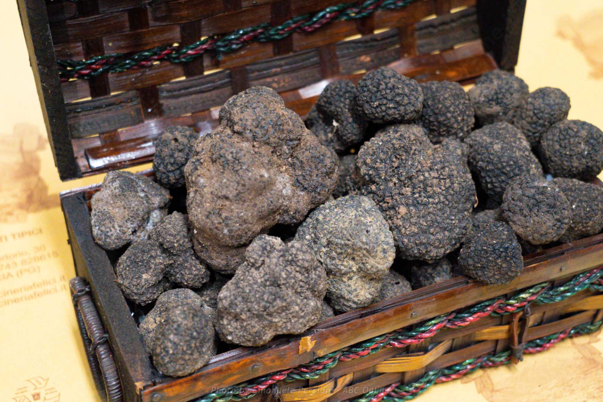 Dove comprare il Tartufo di Norcia scorsoni di norcia