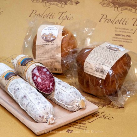 corallina con pizze di pasqua da 300 norcineriafelici