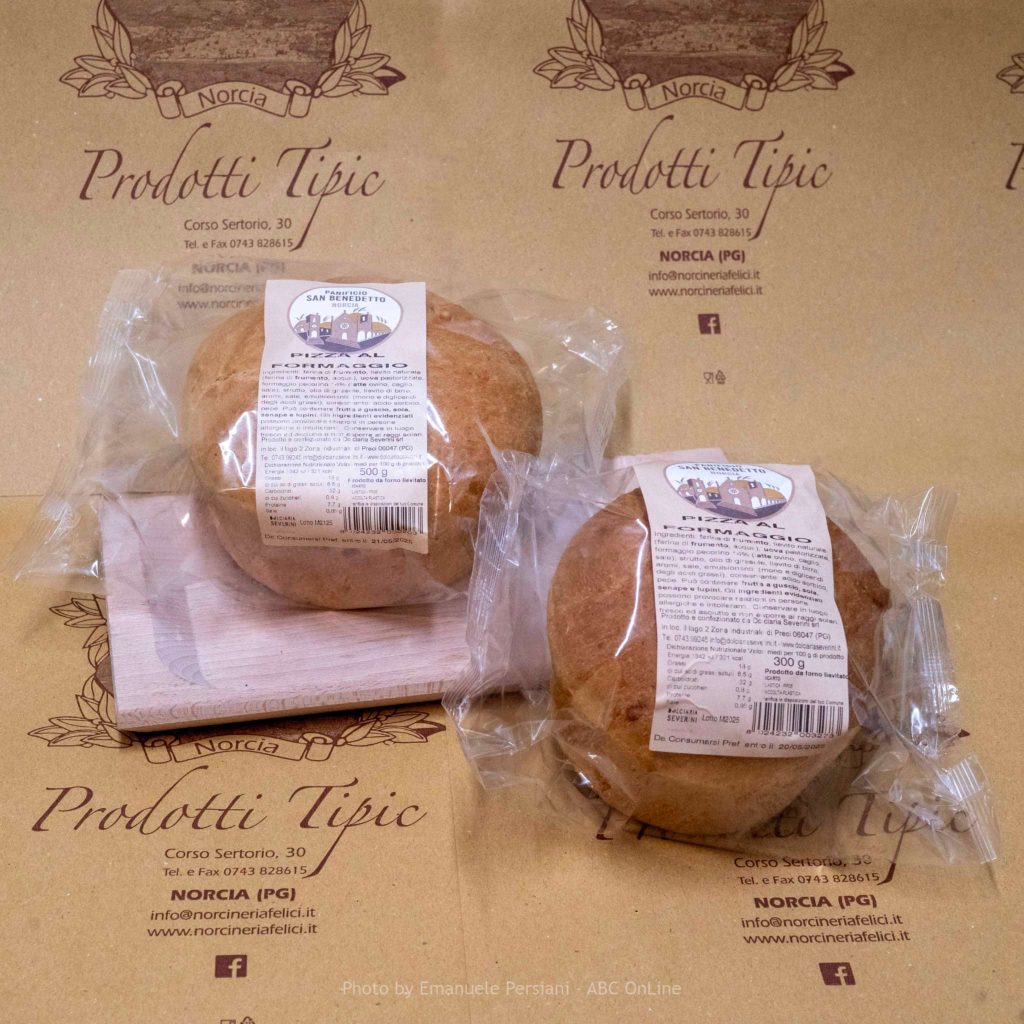 pizze di pasqua formaggio 2 tipi norcineriafelici_ps